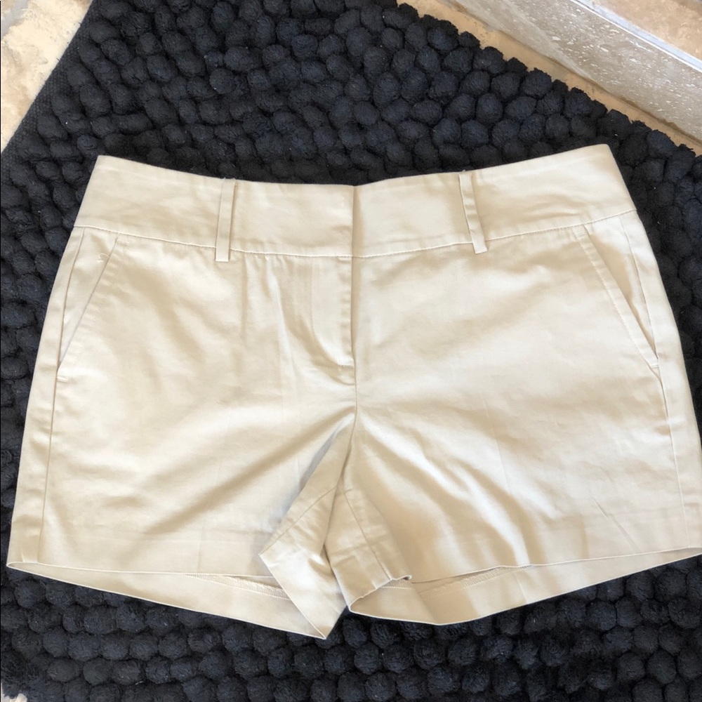 ANN TAYLOR SIGNATURE SHORTS